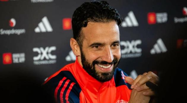 Năm cầu thủ sáng giá có thể cập bến Man Utd mùa hè 2025