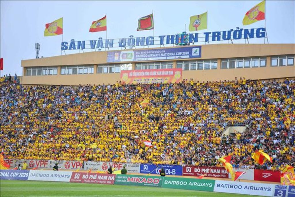 Khán giả là “vũ khí bí mật” trong hành trình bảo vệ ngôi vương của Nam Định