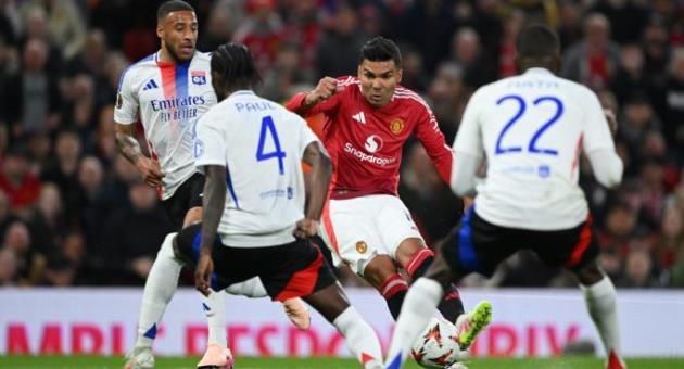 Sơ đồ 3-4-3 sẽ đẩy MU vào 'cửa tử' trước Chelsea?