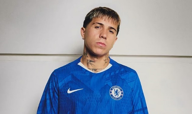Chelsea công bố áo mới nhưng không ra mắt ở trận gặp Man Utd