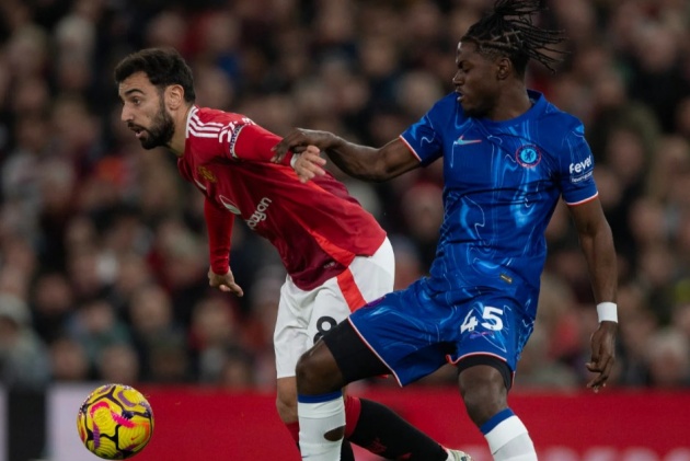 Chelsea chạm trán Man United.