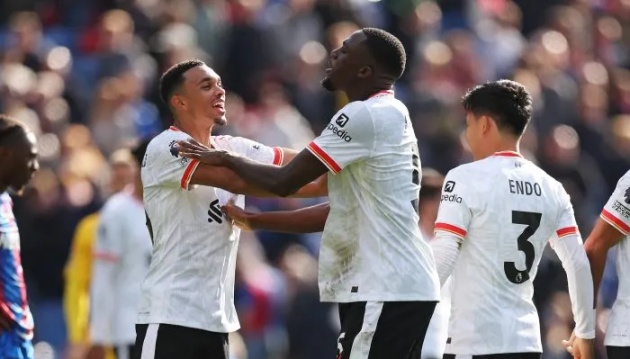 Liverpool lo ngại Real lặp lại thương vụ Trent 2.0