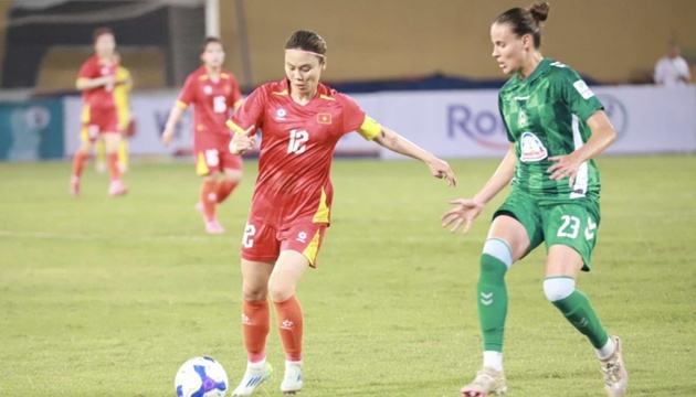 Đội tuyển nữ Việt Nam gặp khó trước nữ Werder Bremen.