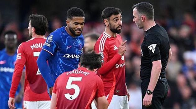 Thua Chelsea, Man United bị phạt thêm khoản tiền lớn